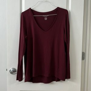 American Eagle Long Sleeve V-neck